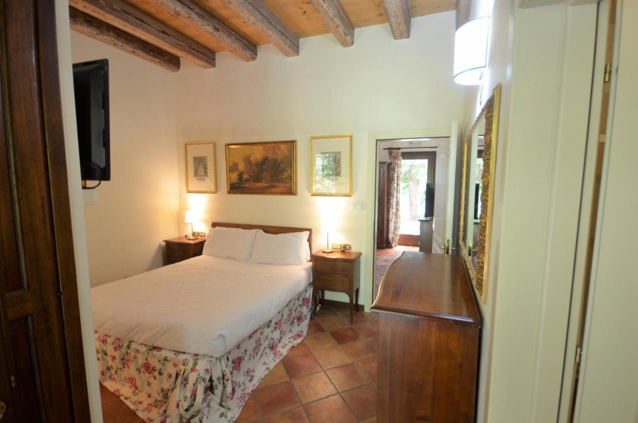 Hotel Villa Luppis Pasiano Di Pordenone Bagian luar foto