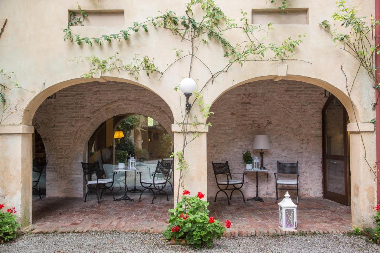 Hotel Villa Luppis Pasiano Di Pordenone Bagian luar foto