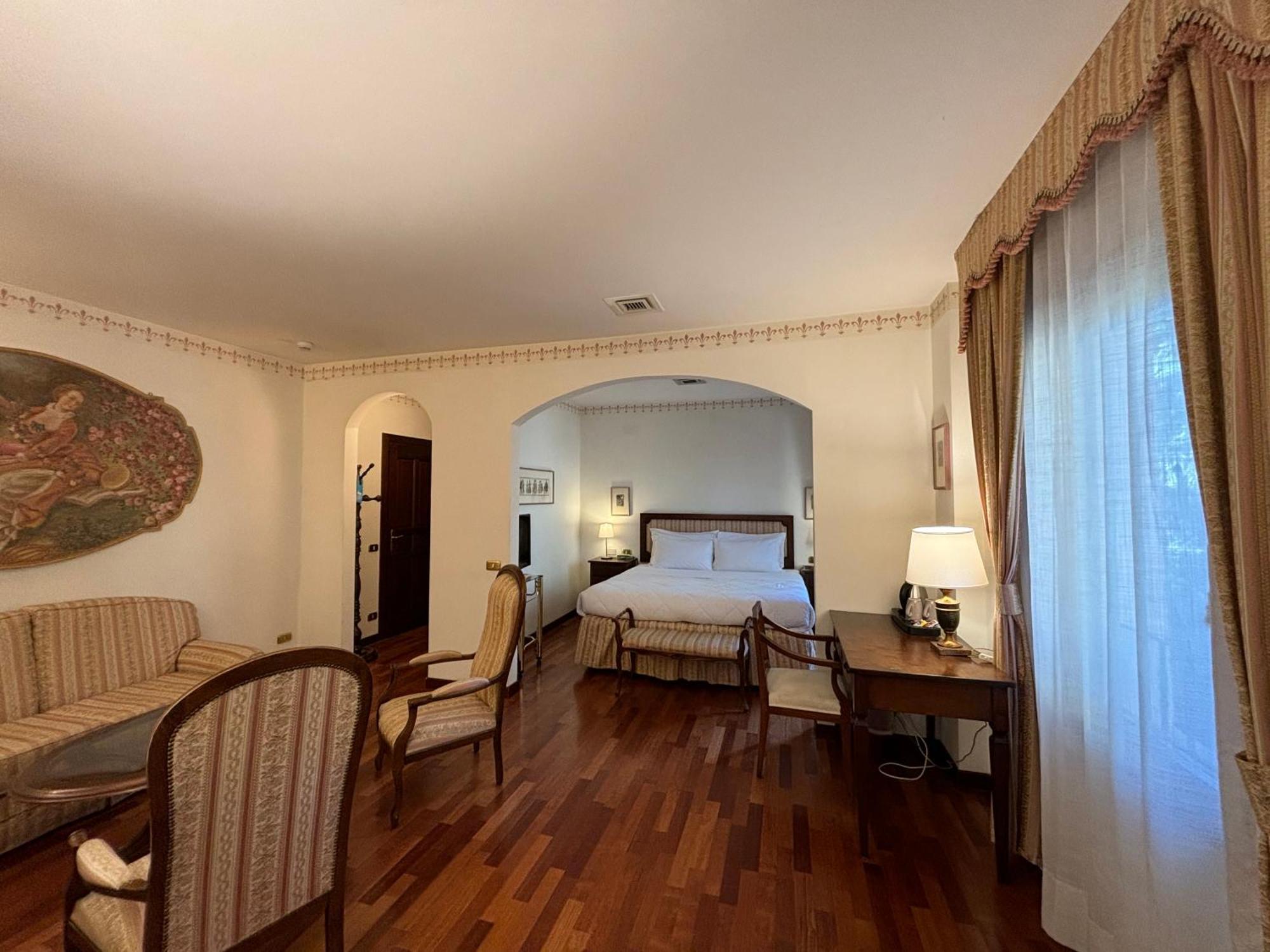 Hotel Villa Luppis Pasiano Di Pordenone Bagian luar foto