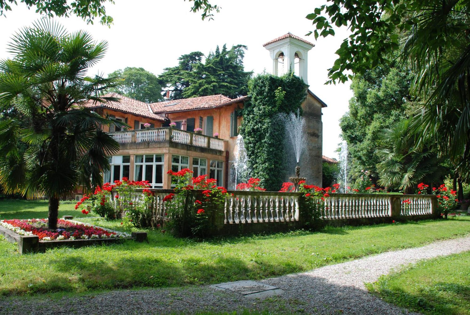 Hotel Villa Luppis Pasiano Di Pordenone Bagian luar foto