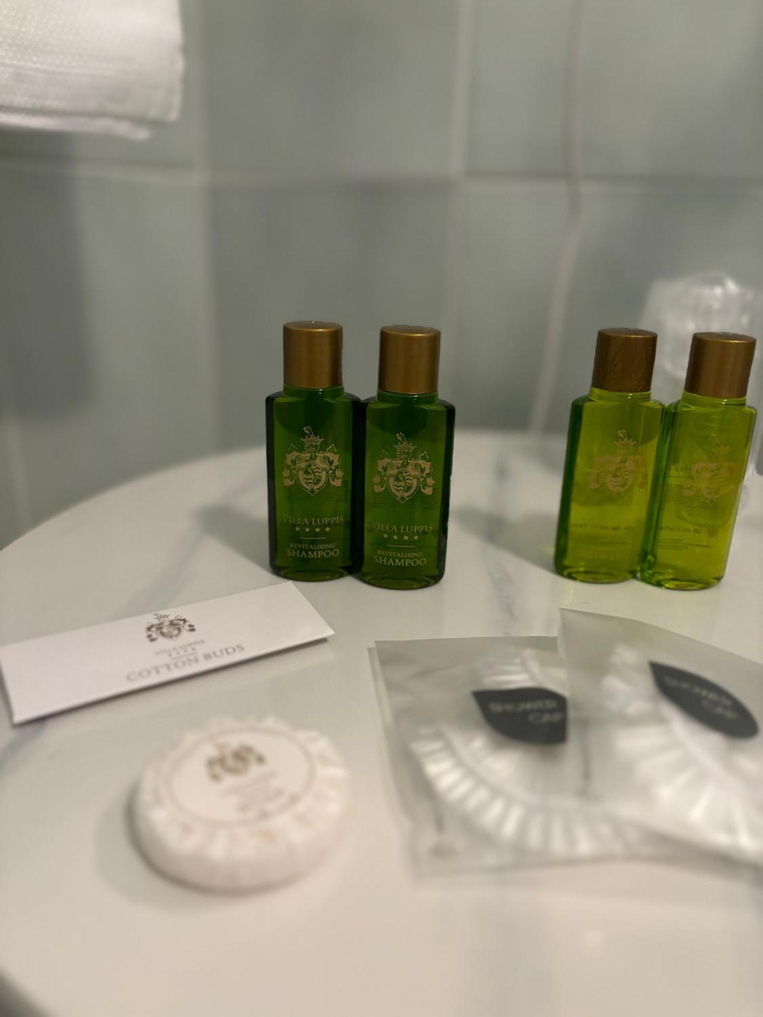 Hotel Villa Luppis Pasiano Di Pordenone Bagian luar foto